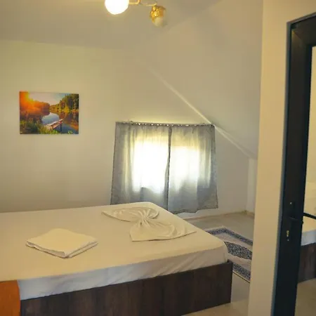 Guest house Casa Rebeka